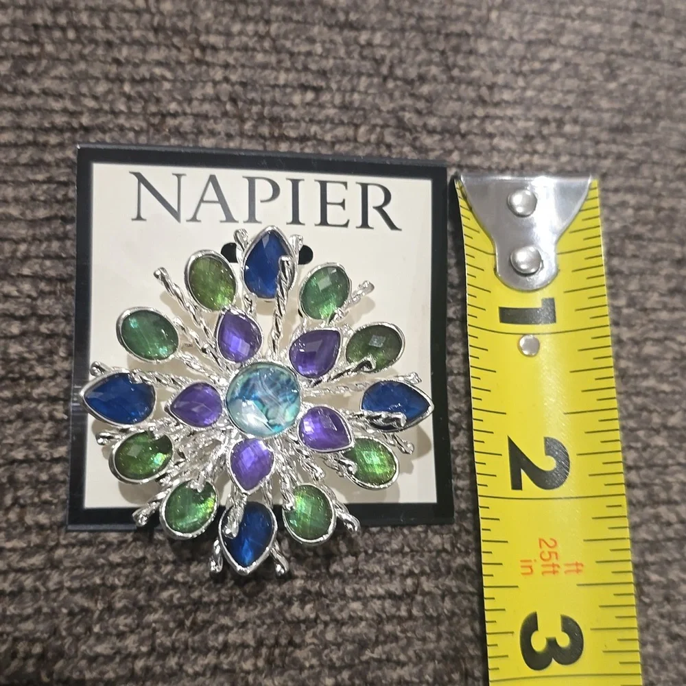 NAPIER BRAND FASHION JEWELRY FANCY PURPLE 